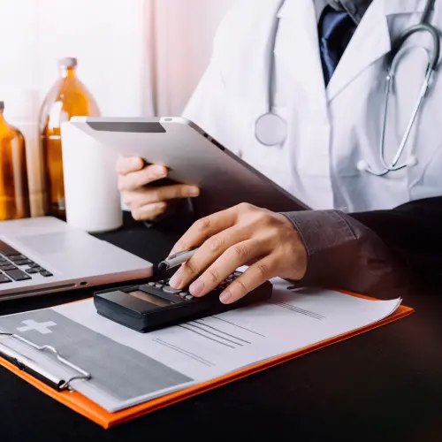 Accounts receivable monitoring and follow-ups